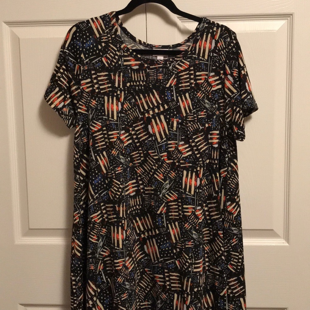 Large Americana Carly